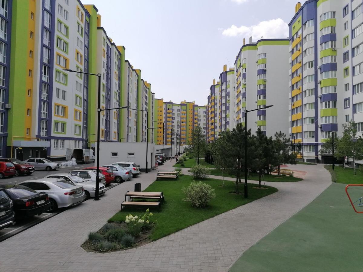 094 Жк Щасливий Нова Та Сучасна Квартира Kiev Exterior foto